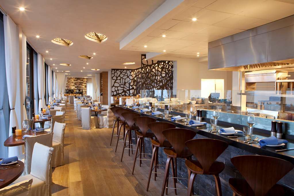 Hotel La Jolla, Curio Collection By Hilton San Diego Restaurant photo